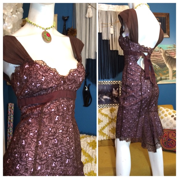 Nicole Miller Dresses & Skirts - Nicole Miller Lace Overlay Mermaid Cocktail Dress